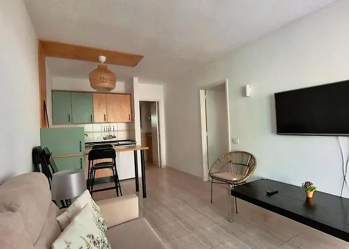 Chez Violette, By Comfortable Luxury